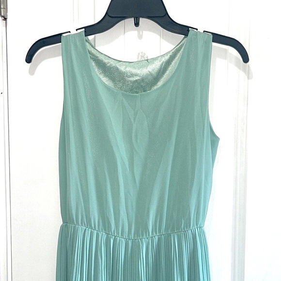 Anthropologie sleeveless mint green pleated accordion midi dress hits at knees - Picture 8 of 12